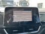 Volkswagen T-Roc 1.5 TSI R-Line Business+ / App connect / Parkeersensoren V+A / Afneembare trekhaak / Lichtmetaal 18 inch / **