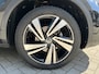 Volkswagen T-Roc 1.5 TSI R-Line Business+ / App connect / Parkeersensoren V+A / Afneembare trekhaak / Lichtmetaal 18 inch / **