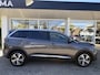 Peugeot 5008 1.2T 130pk Blue Lease Allure | 7 Persoons | Trekhaak | Elektr. achterklep | Achteruitrijcamera | Adaptieve Cruise Control | Draadloos telefoonoplader