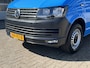 Volkswagen Transporter Kombi 2.0 TDI L2H1 Airco Cruise control Parkeersensoren achter EURO 6 ! Ideaal voor camperombouw! 9-persoons op kenteken. Marge Groeps vervoer Taxi Combi Tourer Passenger