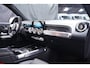 Mercedes-Benz GLB GLB 220 d 4MATIC DCT AMG-Line navigatie ledverlichting 19"-lmv lederen-bekleding 360 camera apple-carplay touchpad DAB-ontvangst ACC wegklapbare-trekhaak digi-cockpit sportstoelen electrisch verstelbaar links met memo stoelverwarming-voor
