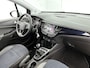Opel Crossland X SUV 120 Jaar Edition 82 pk | Navigatie | Parkeersensoren Achter | LED Koplampen | Lederen Stuurwiel | DAB Ontvanger | Airco | Cruise Control | Buitenspiegels Elektrisch Verstel -en Verwarmbaar | 16" Lichtmetalen Velgen | Apple Carplay/Android Auto |