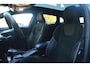 Volvo V40 T3 Polar+ Sport R-Design | Panoramadak | Harman Kardon | Camera | Trekhaak | Stoelverwarming | Perfect Onderhoud |