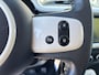 Renault Twingo 1.0 SCe Collection NAVI AIRCO CAMERA CRUISE CONTROLE PARKEERSENSOREN ANDROID AUTO CENTRAAL VERGRENDELING 12 MAANDEN GARANTIE ZEER MOOIE AUTO