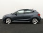 SEAT Ibiza 1.0 TSI FR Business Intense Plus Apple Carplay/Android Auto, Draadloze telefoonlader, Elektrisch glazen panorama-dak, Parkeersensor voor en achter, Virtual cockpit, Voorstoelen verwarmd, Cruise control Deze SEAT Ibiza 1.0 TSI FR Business Intense Plus uit 2021 is een sportieve en complete hatchback die comfort en rijplezier perfect combineert. Dankzij de automatische transmissie rijd je moei