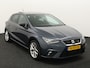 SEAT Ibiza 1.0 TSI FR Business Intense Plus Apple Carplay/Android Auto, Draadloze telefoonlader, Elektrisch glazen panorama-dak, Parkeersensor voor en achter, Virtual cockpit, Voorstoelen verwarmd, Cruise control Deze SEAT Ibiza 1.0 TSI FR Business Intense Plus uit 2021 is een sportieve en complete hatchback die comfort en rijplezier perfect combineert. Dankzij de automatische transmissie rijd je moei