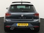 SEAT Ibiza 1.0 TSI FR Business Intense Plus Apple Carplay/Android Auto, Draadloze telefoonlader, Elektrisch glazen panorama-dak, Parkeersensor voor en achter, Virtual cockpit, Voorstoelen verwarmd, Cruise control Deze SEAT Ibiza 1.0 TSI FR Business Intense Plus uit 2021 is een sportieve en complete hatchback die comfort en rijplezier perfect combineert. Dankzij de automatische transmissie rijd je moei