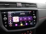 SEAT Ibiza 1.0 TSI FR Business Intense Plus Apple Carplay/Android Auto, Draadloze telefoonlader, Elektrisch glazen panorama-dak, Parkeersensor voor en achter, Virtual cockpit, Voorstoelen verwarmd, Cruise control Deze SEAT Ibiza 1.0 TSI FR Business Intense Plus uit 2021 is een sportieve en complete hatchback die comfort en rijplezier perfect combineert. Dankzij de automatische transmissie rijd je moei