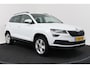 Skoda Karoq 1.5 TSI ACT Style (TREKHAAK, CAMERA, NAVIGATIE CARPLAY, CRUISE CONTROL, PARKEERSENSOREN)