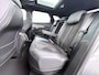 Peugeot 3008 1.6 HYbrid 225 GT Pack Business VAN: 27.900,- VOOR: 24.877,- UW WKVOORDEEL: 3.023,- | BOMVOL!! | PANO | ELEK. ACHTERKLEP | STOELVERWARMING | APPLECARPLAY | RIJKLAAR MET 12 MND BOVAG GARANTIE | ACHTERUITRIJ CAMERA | ADAP. CRUISE | DODE HOEK |