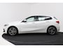 BMW 1-Serie 118i Executive Edition (SFEERVERLICHTING, NAVIGATIE, CRUISE CONTROL, PARKEERSENSOREN, DEALER ONDERHOUDEN)