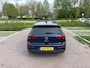Volkswagen Golf 1.0 eTSI Life 110 PK| Dealeronderhouden | Navigatie | Stoelverwarming | Stuurwielverwarming | Achteruitrijcamera | Parkeersensoren | 17 Inch Velgen | Keyless Access