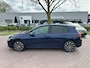 Volkswagen Golf 1.0 eTSI Life 110 PK| Dealeronderhouden | Navigatie | Stoelverwarming | Stuurwielverwarming | Achteruitrijcamera | Parkeersensoren | 17 Inch Velgen | Keyless Access
