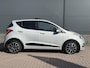 Hyundai i10 1.0i i-Motion Go! 2016 / Schuif Kantel Dak / Trekhaak / Navigatie / Elektrische Ramen V+A / Cruise / LM Velgen /