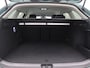 Volkswagen Passat Variant 1.5 eHybrid Business 204PK DSG Trekhaak, Achteruitrijcamera, Head-Up Display, Side Assist, Elektr. Achterklep, 17" LM Velgen, Stoel-Stuurverwarming