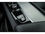 Volvo XC60 2.0 T8 Plug-in hybrid AWD Plus Dark | Sportstoelen | Blis | Trekhaak | ACC | H&K Audio | ACC | Pano | stoelverwarming|