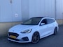 Ford Focus 2.3 EcoBoost ST-3 Performance 280 pk Performance Pack - Recaro Sportstoelen - Panoramadak - Adaptieve LED verlichting Trekhaak