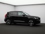 Volvo XC40 T5 262PK Recharge R-Design / Panorama Dak / Trekhaak / 360gr Camera / Elekt. Verstelbare Stoelen / Verwarmbare Voorstoelen + Stuurwiel /