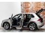 Volkswagen Tiguan 1.5 TSI Comfortline Business | Panoramadak | Adaptive Cruise Control | LED