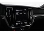 Volvo V60 T6 Twin Engine R-Design | Incl. BTW | Panoramadak | 360° Camera | Trekhaak | ACC
