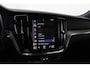 Volvo V60 T6 Twin Engine R-Design | Incl. BTW | Panoramadak | 360° Camera | Trekhaak | ACC