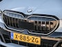BMW 5-Serie 520i M sport | Iconic glow | M-Sport brake | NL-Auto | Shadowline lights | Panorama dak | Comfort seats | Adaptive led | Driving assistant prof. | Harman/kardon | Comfort Pack
