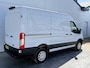 Ford E-Transit 68kWh 184PK L2H2 317km WLTP 97% (SOH) BEV Snelladen Camera Cruise control Climate control Carplay Navigatie Laadkabel Parkeersensoren