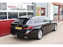 BMW 5-Serie Touring 520e Business Edition Plus O.a: Trekhaak, PDC, Camera, Stoelverw, Carplay, Etc. All-in prijs!