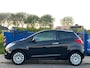 Ford Ka 1.2 Titanium X Airco Electric pakket Audio-CD/MP3 LMV 15" Colorpakket ABS Getint glas Mistlampen Dealeronderh. Nieuwe Apk!