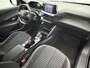 Peugeot e-2008 EV Active Pack 50 kWh 3-Fase SOH 92,6% | Stoelverwarming | Camera | Led | Carplay&Android