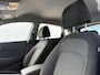Hyundai Kona Electric EV Comfort 64 kWh / Automaat / Navigatie / Navigatie / Climate & Cruise Control / Camera / Warmtepomp / Apple Carplay/Android Auto /
