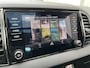 Skoda Karoq 1.5 TSI Ambition Tour / PANO/ KEYLESS/ STOELVERWARMING V&A/ DIGITAL DASH/ CRUISE/ SMARTLINK/ NAVI/ DAB/ CLIMA/ PARK. SENSOREN + CAMERA/ ELEK.ACHTERKLEP/ 17'' LMV