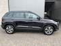 Skoda Karoq 1.5 TSI Ambition Tour / PANO/ KEYLESS/ STOELVERWARMING V&A/ DIGITAL DASH/ CRUISE/ SMARTLINK/ NAVI/ DAB/ CLIMA/ PARK. SENSOREN + CAMERA/ ELEK.ACHTERKLEP/ 17'' LMV