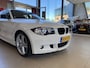 BMW 1-Serie 116i High Executive,M Pakket,Climate&Cruisecontrol,Spraakbediening,Comfortstoelen,Halfleder&Stoelverwarming,Keyless,18 Inch Lmv