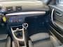 BMW 1-Serie 116i High Executive,M Pakket,Climate&Cruisecontrol,Spraakbediening,Comfortstoelen,Halfleder&Stoelverwarming,Keyless,18 Inch Lmv