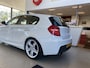 BMW 1-Serie 116i High Executive,M Pakket,Climate&Cruisecontrol,Spraakbediening,Comfortstoelen,Halfleder&Stoelverwarming,Keyless,18 Inch Lmv