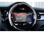 MINI Cooper Mini 1.5 Camden Plus Edition Rijklaarprijs-Garantie Leder sport interieur Camera led apple carplay Airco