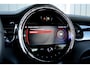 MINI Cooper Mini 1.5 Camden Plus Edition Rijklaarprijs-Garantie Leder sport interieur Camera led apple carplay Airco