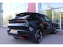 Alfa Romeo Junior Elettrica VELOCE 280PK 54 kWh | SPORT PACK (SABELT SPORTSTOELEN ELEKTRISCH BEDIENBAAR OP DE BESTUURDERSSTOEL/STOEL VERWARMING/ALUMINIUM INSTAPLIJSTEN EN PEDALEN/PERFROMANCE STUURWIEL MET ALCANTARA/PERFORMANCE BODYKIT "PROGRESSO"/AMBIENT LIGHT/GETINTE ACHETRRUITEN | TECHNO PACK (LED MATRIX KOPLAMPEN/AUTOMATISCH DIMMENDE BINNENSPIEGEL/DRAADLOZE TELEFOONLADER/DODEHOEK DETECTIE/NAVIGATIE/ELEKTRISCH BEDIENBARE ACHTERKLEP/KEYLESS ENTRY/KEYLESS START/ADAPTIVE CRUISE CONTROL/ACHTERUITRIJ CAMERA) | DRAADLOZE APPLE CARPLAY/ANDROID AUTO | 20" LICHTMETALEN VELGEN "VENTI" | RODE REMKLAUWEN | DC SNELLADER | "TORSEN" SPERDIFFERENTIEEL | GROTERE REMSCHIJVEN VOOR |