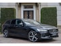Volvo V60 2.0 T8 Plug-in hybrid AWD Plus Dark TREKHAAK | ADAPTIVE | H&K | MEMORY | CAMERA