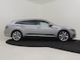 Volkswagen Arteon Shooting Brake 1.4 TSI eHybrid R-Line Business+ 218pk | Trekhaak | Panorama dak | Lederen bekleding met memory stoelen | Camera achter | Navigatie | Stuur + Bank + Stoelverwarming | 19"LMV