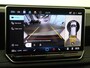 Volkswagen Tiguan 1.5 eHybrid R-Line Edition | SoH 97% | Trekhaak | 360 Camera | Keyless | Parkeerassistent | Stoel- en stuurwielverwarming  | Dodehoek detectie |  Matrix LED |