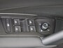 Volkswagen Tiguan 1.5 eHybrid R-Line Edition | SoH 97% | Trekhaak | 360 Camera | Keyless | Parkeerassistent | Stoel- en stuurwielverwarming  | Dodehoek detectie |  Matrix LED |