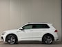 Volkswagen Tiguan 1.4 TSI R-LINE PANO l TREKHAAK l CAMERA l STOEL-VERW l ORG.NL l CARPLAY l LANE ASSIST