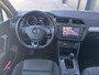 Volkswagen Tiguan 1.4 TSI R-LINE PANO l TREKHAAK l CAMERA l STOEL-VERW l ORG.NL l CARPLAY l LANE ASSIST