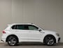 Volkswagen Tiguan 1.4 TSI R-LINE PANO l TREKHAAK l CAMERA l STOEL-VERW l ORG.NL l CARPLAY l LANE ASSIST