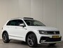 Volkswagen Tiguan 1.4 TSI R-LINE PANO l TREKHAAK l CAMERA l STOEL-VERW l ORG.NL l CARPLAY l LANE ASSIST