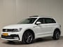 Volkswagen Tiguan 1.4 TSI R-LINE PANO l TREKHAAK l CAMERA l STOEL-VERW l ORG.NL l CARPLAY l LANE ASSIST