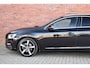 Volvo V60 T4 190PK Business Sport Luxury | Trekhaak |