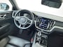 Volvo V60 T8 AWD Recharge Inscription | Trekhaak | Panoramadak |